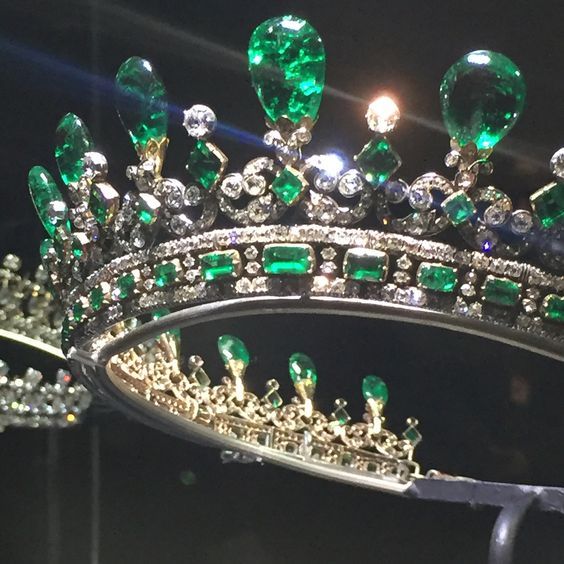 More British Royal Tiaras - Fife Victorian Emerald Tiara