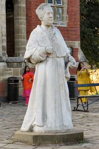 Statue of Cardinal Wolsey