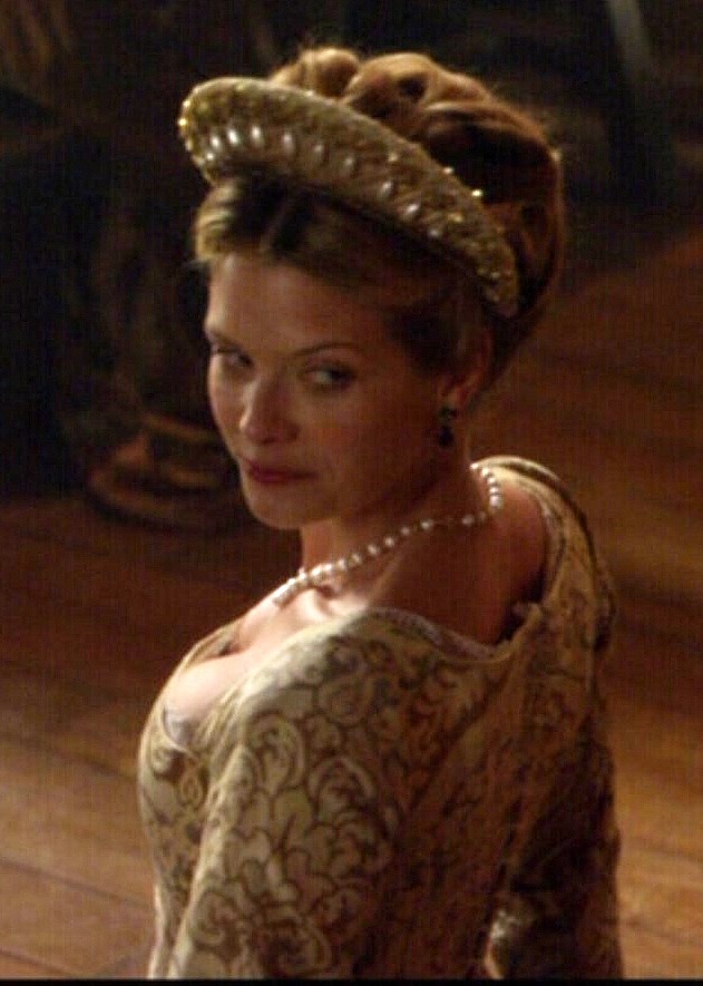 Lady Eleanor Luke as played by Andrea Lowe