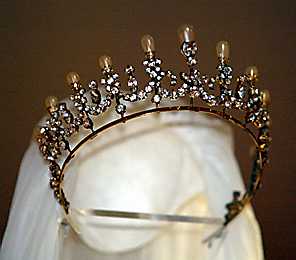 Queen Maud pearl tiara re-creation