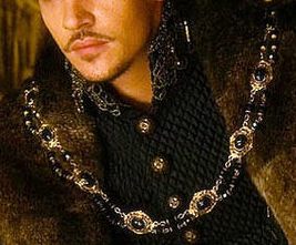 Henry VIII blue collar