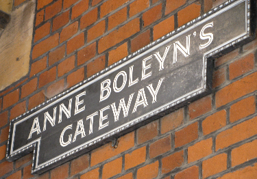 Anne Boleyn's Gateway - GoldenAged.ER