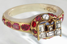 Elizabeth I's locket ring