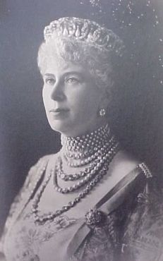 HM Queen Mary