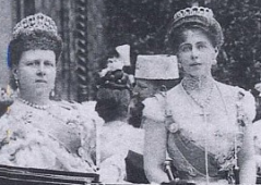 Grand Duchess Maria Alexandrovna, the Duchess of Edinburgh with daughter Marie