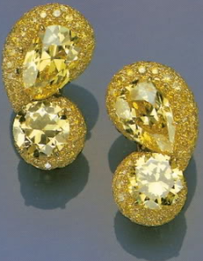 Yellow Diamonds -- The Duchess of Windsor collection