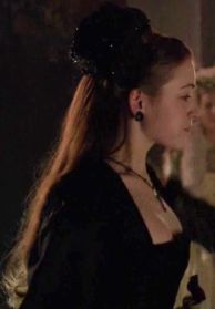 The Tudors Costumes:Mary and Elizabeth Tudor -The Royal Sisters - The Tudors Wiki