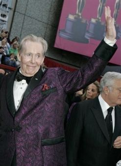 Irish actor Peter O'Toole, nominated for an Oscar for best actor in a leading role for his work in "Venus," arrives for the 79th Academy Awards Sunday, Feb. 25, 2007, in Los Angeles. From AP Photo by Amy Sancetta.