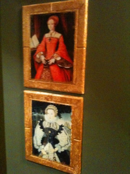ceramic tiles of Elizabeth 1 and her cousin Mary Queen of Scot