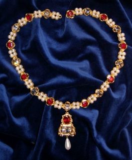 Jane Seymour necklace
