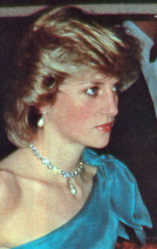 Diana Spencer wearing the Spencer Necklace