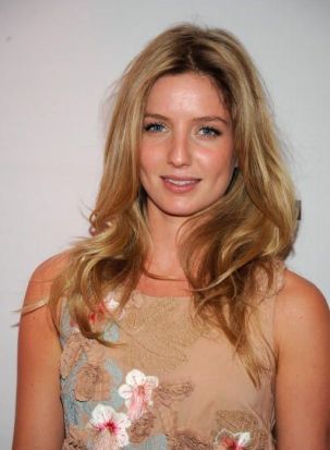 Annabelle Wallis at 'Malaria No More' Charity Event