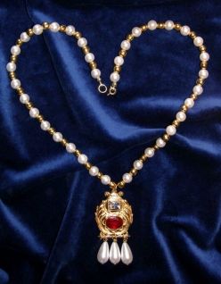 Princess Elizabeth necklace