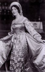 Laura Cowie as Anne Boleyn