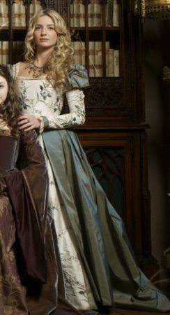 The Tudors Costumes: Jane Seymour Season 3 - The Tudors Wiki