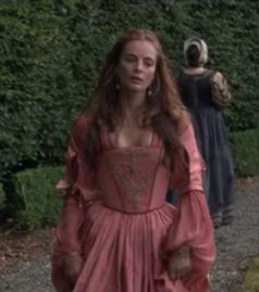 The Tudor Costumes: Margaret Tudor - The Tudors Wiki